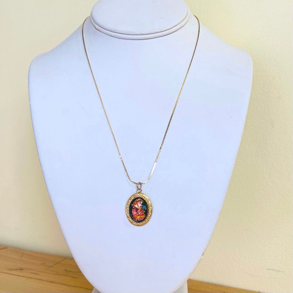 Necklace Pendant Vtg Foil Art Domed Rainbow Flake Victorian Style Ornate - Picture 3 of 12